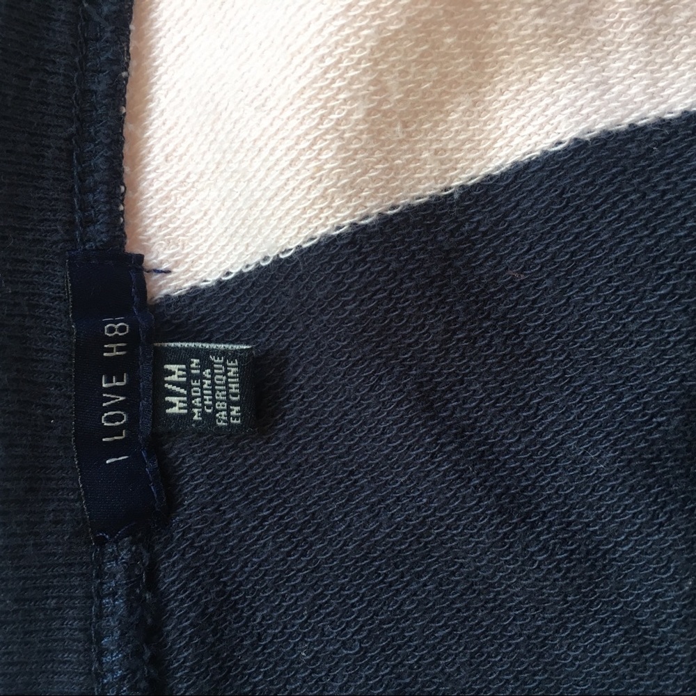 Forever 21 scoop back sweater - Picture 8 of 8